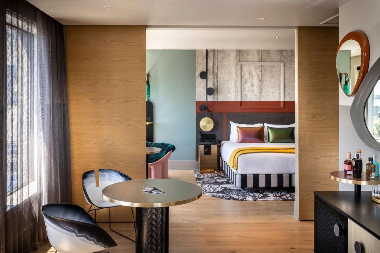 QT Auckland Hotel Buitenkant foto A suite at the hotel