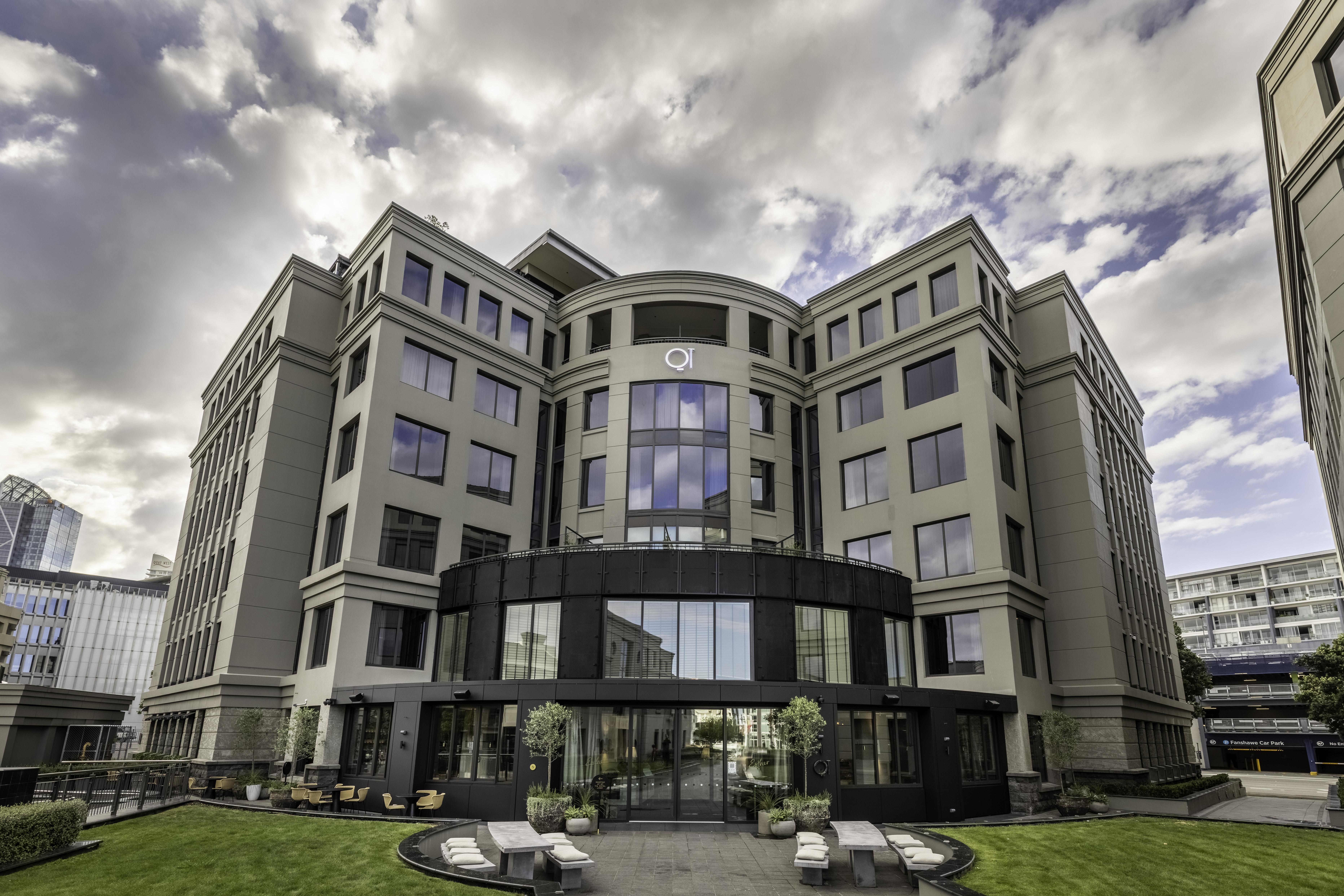 QT Auckland Hotel Buitenkant foto The hotel in 2012
