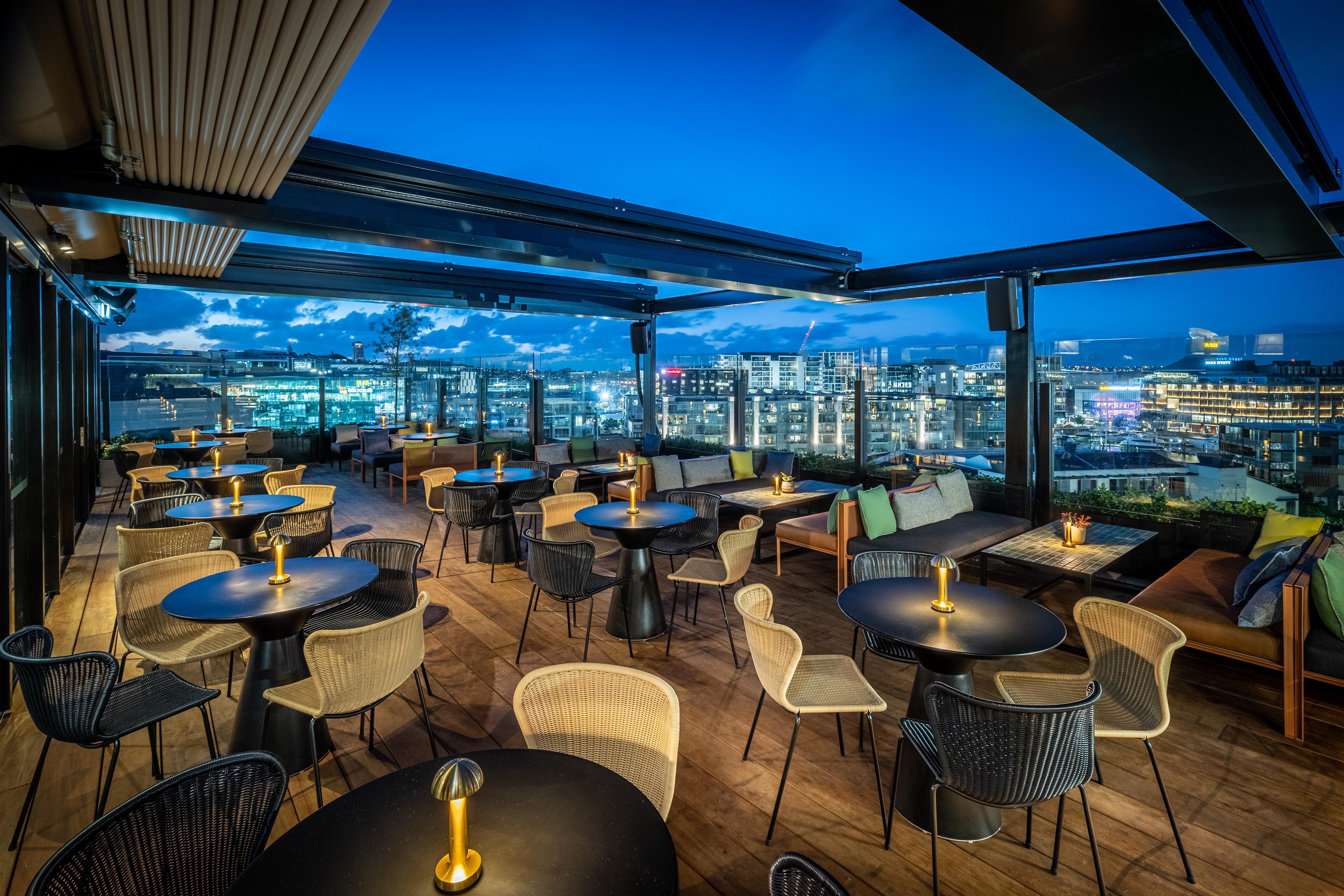QT Auckland Hotel Buitenkant foto The Sky Bar