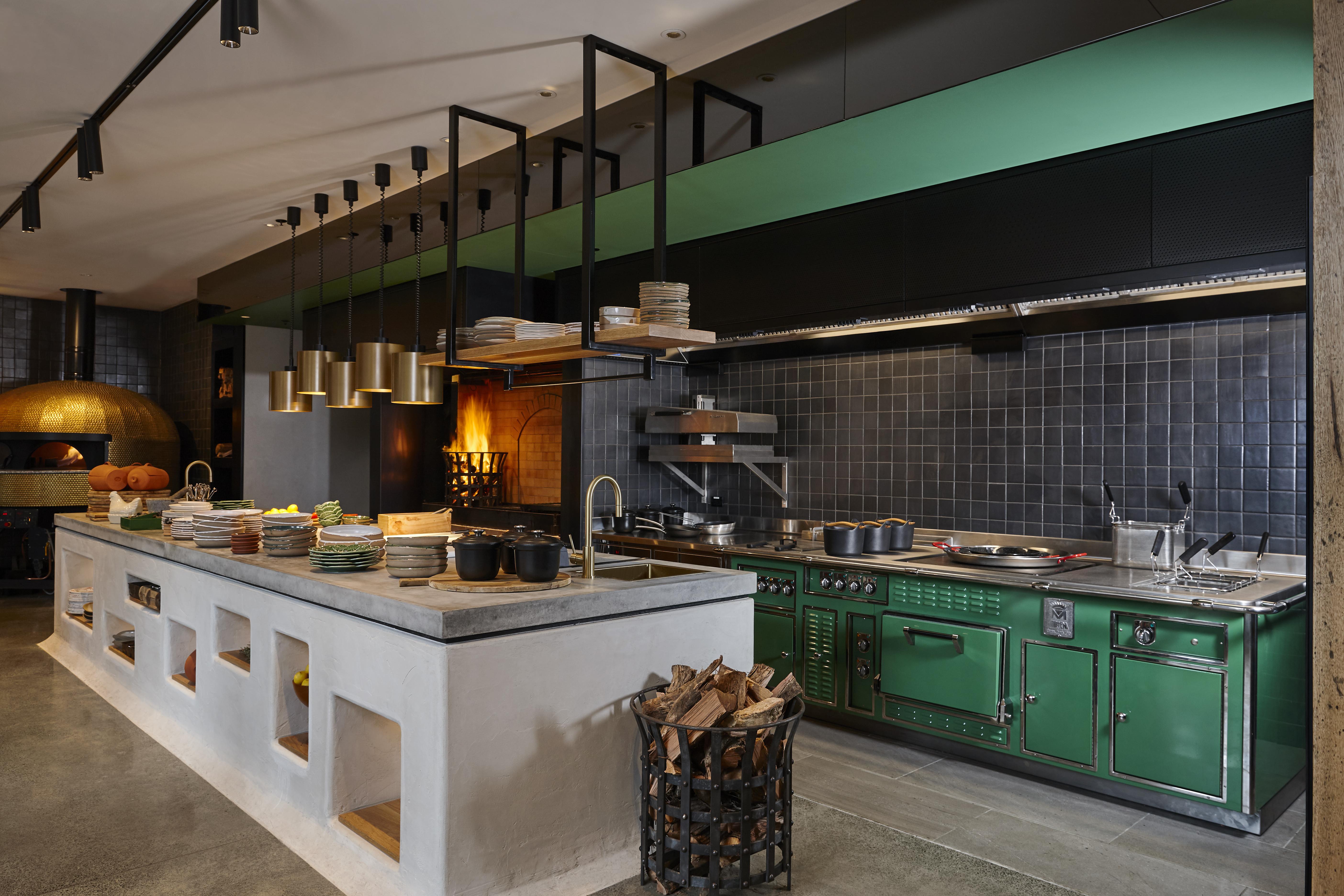 QT Auckland Hotel Buitenkant foto The kitchen at the restaurant